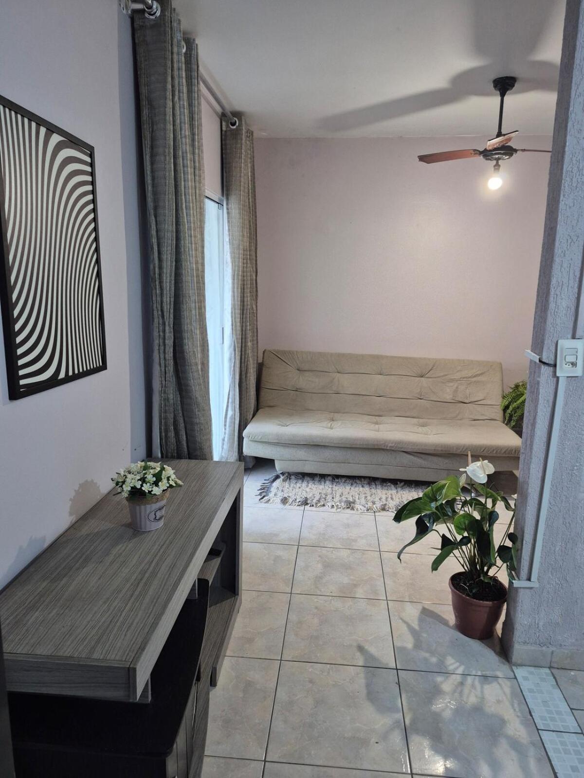Apartamento Com Varanda Ampla, Garagem Rotativa, A Poucos Metro Da Balneario Camboriu